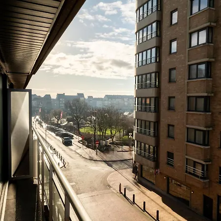 Blue I With Lateral Sea View By Interhome 布兰肯贝赫