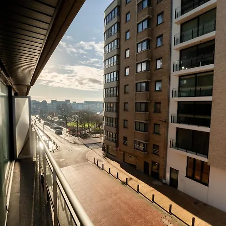 公寓 Blue I With Lateral Sea View By Interhome 布兰肯贝赫