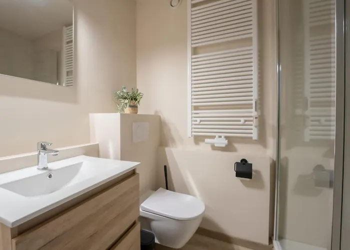 Blue I With Lateral Sea View By Interhome דירה