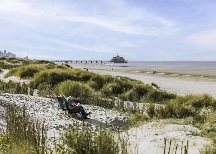 Blue I With Lateral Sea View By Interhome דירה בלנקנברג